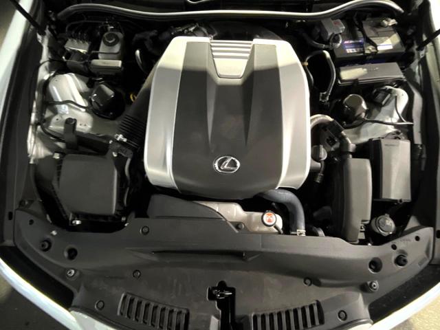 ＩＳ ＩＳ３５０　ＦスポーツモードブラックＳ　ＴＲＤエアロ＆マフラー　ムーンルーフ　オレンジブレーキキャリパー　セーフティシステムプラス　ブラインドスポット　三眼ＬＥＤヘッド　純正１０．３インチナビ　バックカメラ　純正１９インチＢＢＳ製ＡＷ　禁煙（20枚目）