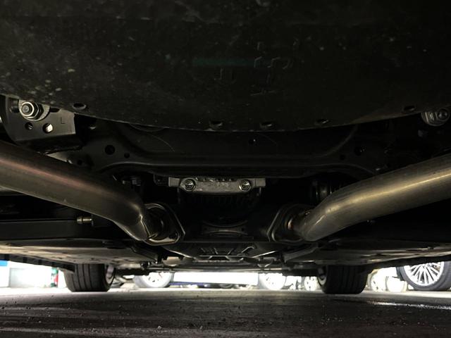 ＩＳ ＩＳ３５０　ＦスポーツモードブラックＳ　ＴＲＤエアロ＆マフラー　ムーンルーフ　オレンジブレーキキャリパー　セーフティシステムプラス　ブラインドスポット　三眼ＬＥＤヘッド　純正１０．３インチナビ　バックカメラ　純正１９インチＢＢＳ製ＡＷ　禁煙（21枚目）