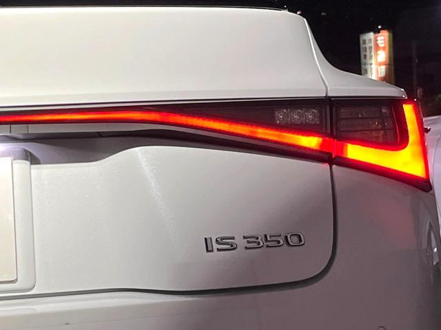 ＩＳ ＩＳ３５０　ＦスポーツモードブラックＳ　ＴＲＤエアロ＆マフラー　ムーンルーフ　オレンジブレーキキャリパー　セーフティシステムプラス　ブラインドスポット　三眼ＬＥＤヘッド　純正１０．３インチナビ　バックカメラ　純正１９インチＢＢＳ製ＡＷ　禁煙（33枚目）