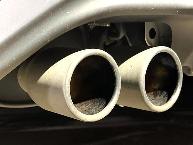 ＩＳ ＩＳ３５０　ＦスポーツモードブラックＳ　ＴＲＤエアロ＆マフラー　ムーンルーフ　オレンジブレーキキャリパー　セーフティシステムプラス　ブラインドスポット　三眼ＬＥＤヘッド　純正１０．３インチナビ　バックカメラ　純正１９インチＢＢＳ製ＡＷ　禁煙（78枚目）