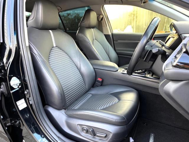 カムリ ＷＳ　セーフティセンス　ブラインドスポット　純正ナビ　バックカメラ　インテリジェントクリアランスソナー　ハーフレザー　パワーシート　ＬＥＤヘッド　純正１７インチＡＷ　革巻きステアリング　パドルシフト　禁煙車（9枚目）