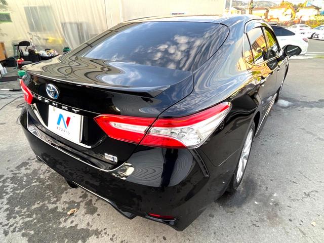 カムリ ＷＳ　セーフティセンス　ブラインドスポット　純正ナビ　バックカメラ　インテリジェントクリアランスソナー　ハーフレザー　パワーシート　ＬＥＤヘッド　純正１７インチＡＷ　革巻きステアリング　パドルシフト　禁煙車（18枚目）