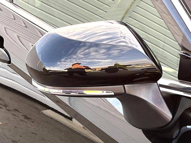 カムリ ＷＳ　セーフティセンス　ブラインドスポット　純正ナビ　バックカメラ　インテリジェントクリアランスソナー　ハーフレザー　パワーシート　ＬＥＤヘッド　純正１７インチＡＷ　革巻きステアリング　パドルシフト　禁煙車（38枚目）