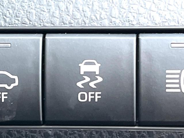 カムリ ＷＳ　セーフティセンス　ブラインドスポット　純正ナビ　バックカメラ　インテリジェントクリアランスソナー　ハーフレザー　パワーシート　ＬＥＤヘッド　純正１７インチＡＷ　革巻きステアリング　パドルシフト　禁煙車（43枚目）