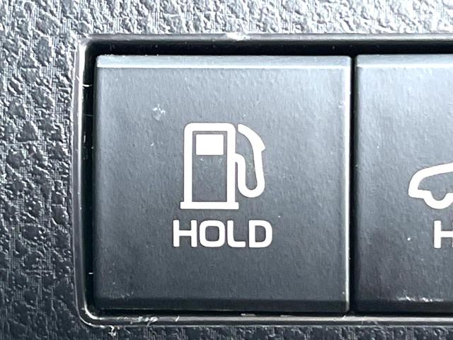 カムリ ＷＳ　セーフティセンス　ブラインドスポット　純正ナビ　バックカメラ　インテリジェントクリアランスソナー　ハーフレザー　パワーシート　ＬＥＤヘッド　純正１７インチＡＷ　革巻きステアリング　パドルシフト　禁煙車（46枚目）