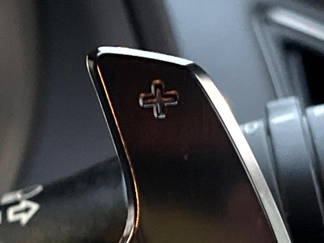 スカイライン 400R 405PS 全方位運転支援 黒革 純正ナビ アラウンドビュー メモリー付パワーシート シートヒーター LEDヘッド 純正19インチAW 革巻きステアリング パドルシフト デュアルオートエアコン 禁煙車(8枚目)