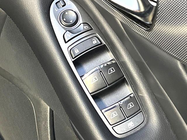 スカイライン 400R 405PS 全方位運転支援 黒革 純正ナビ アラウンドビュー メモリー付パワーシート シートヒーター LEDヘッド 純正19インチAW 革巻きステアリング パドルシフト デュアルオートエアコン 禁煙車(41枚目)