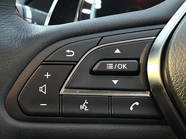 スカイライン 400R 405PS 全方位運転支援 黒革 純正ナビ アラウンドビュー メモリー付パワーシート シートヒーター LEDヘッド 純正19インチAW 革巻きステアリング パドルシフト デュアルオートエアコン 禁煙車(44枚目)