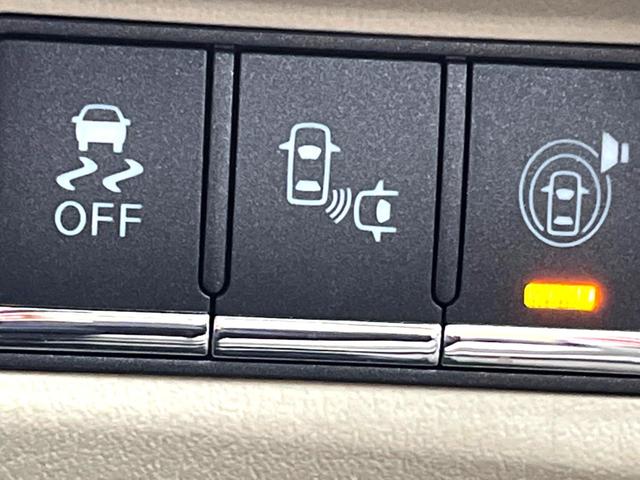 フーガ 250GT 後期 全方位運転支援 インテリジェントクルーズコントロール 純正8インチナビ アラウンドビューモニター メモリー付パワーシート LEDヘッド 純正18インチクローム塗装AW 革巻きステアリング 禁煙車(41枚目)