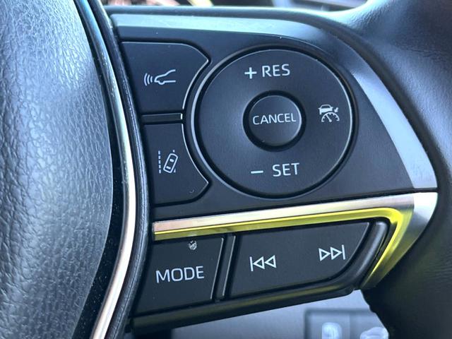 カムリ Ｇ　ブラインドスポット　純正８インチディスプレイオーディオ　バックカメラ　セーフティセンス　インテリジェントクリアランスソナー　ＬＥＤヘッド　パワーシート　純正１７インチＡＷ　革巻きステアリング　禁煙車（6枚目）