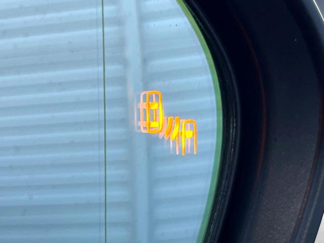 カムリ Ｇ　ブラインドスポット　純正８インチディスプレイオーディオ　バックカメラ　セーフティセンス　インテリジェントクリアランスソナー　ＬＥＤヘッド　パワーシート　純正１７インチＡＷ　革巻きステアリング　禁煙車（7枚目）