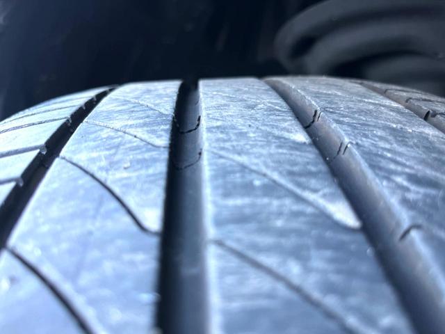 カムリ Ｇ　ブラインドスポット　純正８インチディスプレイオーディオ　バックカメラ　セーフティセンス　インテリジェントクリアランスソナー　ＬＥＤヘッド　パワーシート　純正１７インチＡＷ　革巻きステアリング　禁煙車（22枚目）