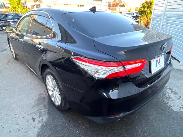 カムリ Ｇ　ブラインドスポット　純正８インチディスプレイオーディオ　バックカメラ　セーフティセンス　インテリジェントクリアランスソナー　ＬＥＤヘッド　パワーシート　純正１７インチＡＷ　革巻きステアリング　禁煙車（31枚目）