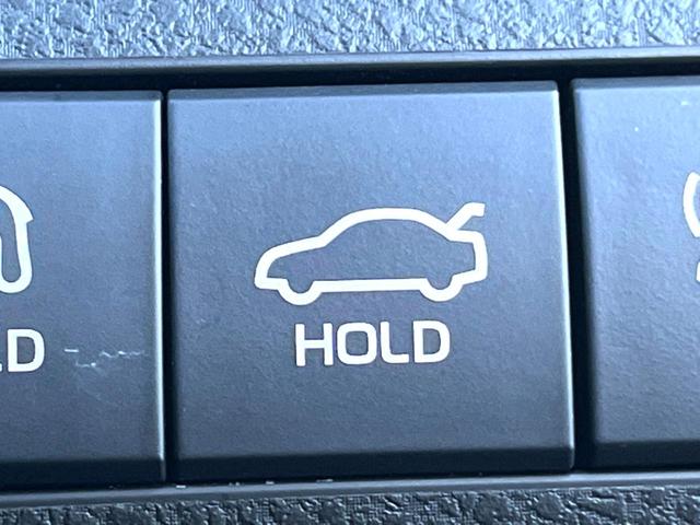 カムリ Ｇ　ブラインドスポット　純正８インチディスプレイオーディオ　バックカメラ　セーフティセンス　インテリジェントクリアランスソナー　ＬＥＤヘッド　パワーシート　純正１７インチＡＷ　革巻きステアリング　禁煙車（42枚目）