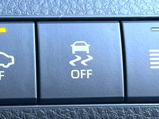 カムリ Ｇ　ブラインドスポット　純正８インチディスプレイオーディオ　バックカメラ　セーフティセンス　インテリジェントクリアランスソナー　ＬＥＤヘッド　パワーシート　純正１７インチＡＷ　革巻きステアリング　禁煙車（44枚目）