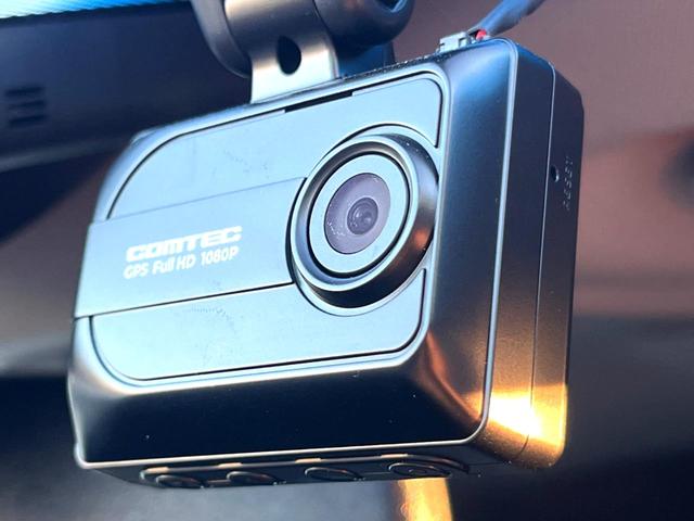 カムリ Ｇ　ブラインドスポット　純正８インチディスプレイオーディオ　バックカメラ　セーフティセンス　インテリジェントクリアランスソナー　ＬＥＤヘッド　パワーシート　純正１７インチＡＷ　革巻きステアリング　禁煙車（67枚目）