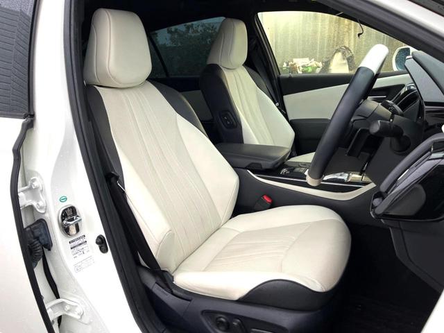 クラウンハイブリッド ＲＳアドバンス　モデリスタフルエアロ　ムーンルーフ　セーフティセンス　純正ナビ　バックカメラ　純正１８インチＡＷ　レーダークルーズ　白革　シートベンチレーション　パワーシート　三眼ＬＥＤヘッド　パドルシフト　禁煙車（14枚目）