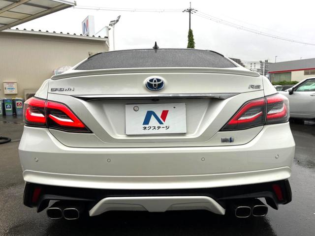 クラウンハイブリッド ＲＳアドバンス　モデリスタフルエアロ　ムーンルーフ　セーフティセンス　純正ナビ　バックカメラ　純正１８インチＡＷ　レーダークルーズ　白革　シートベンチレーション　パワーシート　三眼ＬＥＤヘッド　パドルシフト　禁煙車（19枚目）