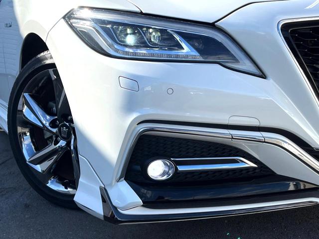 クラウンハイブリッド ＲＳアドバンス　モデリスタフルエアロ　ムーンルーフ　セーフティセンス　純正ナビ　バックカメラ　純正１８インチＡＷ　レーダークルーズ　白革　シートベンチレーション　パワーシート　三眼ＬＥＤヘッド　パドルシフト　禁煙車（20枚目）