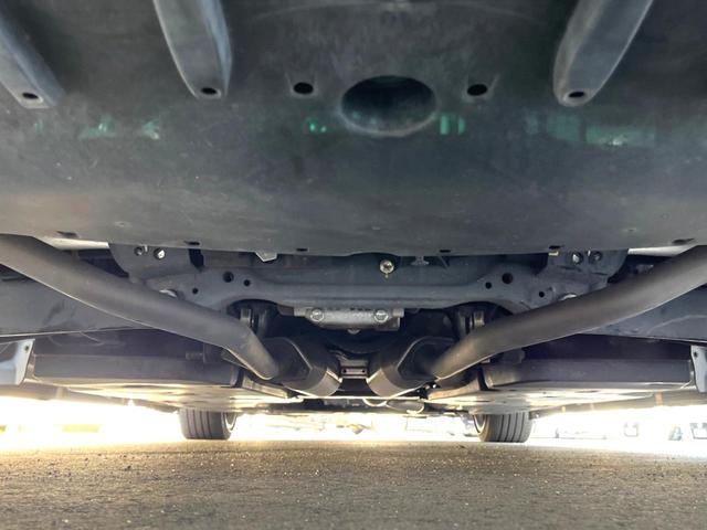 クラウンハイブリッド ＲＳアドバンス　モデリスタフルエアロ　ムーンルーフ　セーフティセンス　純正ナビ　バックカメラ　純正１８インチＡＷ　レーダークルーズ　白革　シートベンチレーション　パワーシート　三眼ＬＥＤヘッド　パドルシフト　禁煙車（25枚目）