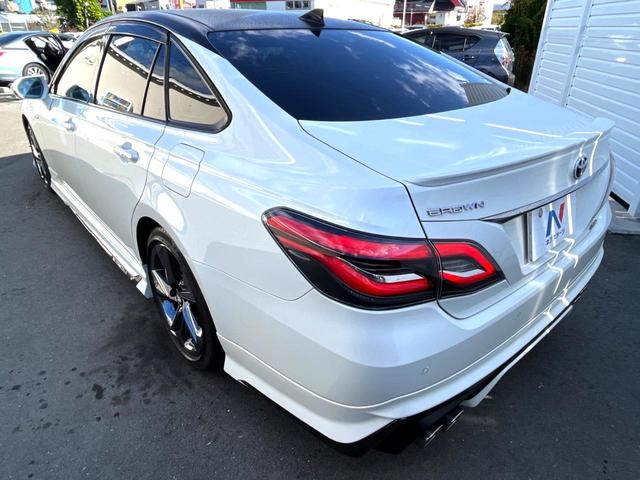 クラウンハイブリッド ＲＳアドバンス　モデリスタフルエアロ　ムーンルーフ　セーフティセンス　純正ナビ　バックカメラ　純正１８インチＡＷ　レーダークルーズ　白革　シートベンチレーション　パワーシート　三眼ＬＥＤヘッド　パドルシフト　禁煙車（31枚目）