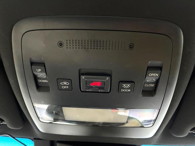 クラウンハイブリッド ＲＳアドバンス　モデリスタフルエアロ　ムーンルーフ　セーフティセンス　純正ナビ　バックカメラ　純正１８インチＡＷ　レーダークルーズ　白革　シートベンチレーション　パワーシート　三眼ＬＥＤヘッド　パドルシフト　禁煙車（65枚目）