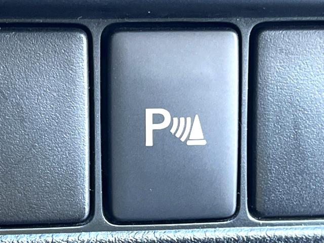 IS IS300h Fスポーツ ムーンルーフ クリアランスソナー 純正ナビ バックカメラ ハーフレザー パワーシート シートヒーター クルーズコントロール LEDヘッド 純正18インチAW 革巻きステアリング パドルシフト 禁煙車(6枚目)