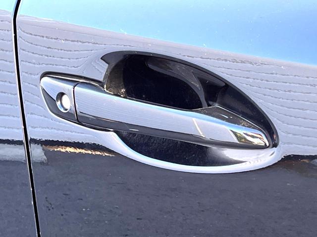 IS IS300h Fスポーツ ムーンルーフ クリアランスソナー 純正ナビ バックカメラ ハーフレザー パワーシート シートヒーター クルーズコントロール LEDヘッド 純正18インチAW 革巻きステアリング パドルシフト 禁煙車(31枚目)