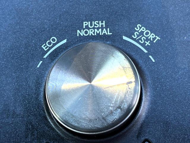 IS IS300h Fスポーツ ムーンルーフ クリアランスソナー 純正ナビ バックカメラ ハーフレザー パワーシート シートヒーター クルーズコントロール LEDヘッド 純正18インチAW 革巻きステアリング パドルシフト 禁煙車(56枚目)