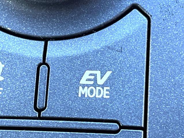 IS IS300h Fスポーツ ムーンルーフ クリアランスソナー 純正ナビ バックカメラ ハーフレザー パワーシート シートヒーター クルーズコントロール LEDヘッド 純正18インチAW 革巻きステアリング パドルシフト 禁煙車(58枚目)