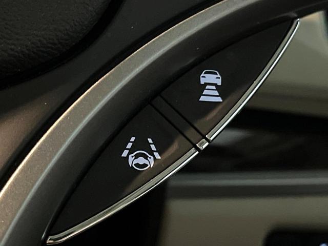 レジェンド ベースグレード　ホンダセンシング　サンルーフ　ブラインドスポット　ベージュ革シート　純正ナビ　マルチビューカメラ　メモリー付きパワーシート　シートベンチレーション　シートヒーター　ＬＥＤヘッド　ハイビームアシスト（9枚目）