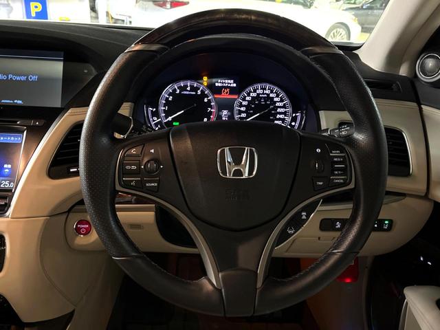 レジェンド ベースグレード　ホンダセンシング　サンルーフ　ブラインドスポット　ベージュ革シート　純正ナビ　マルチビューカメラ　メモリー付きパワーシート　シートベンチレーション　シートヒーター　ＬＥＤヘッド　ハイビームアシスト（10枚目）