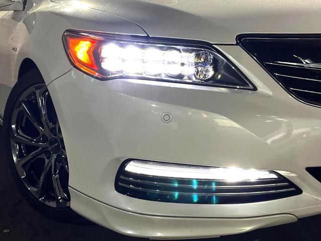 レジェンド ベースグレード　ホンダセンシング　サンルーフ　ブラインドスポット　ベージュ革シート　純正ナビ　マルチビューカメラ　メモリー付きパワーシート　シートベンチレーション　シートヒーター　ＬＥＤヘッド　ハイビームアシスト（14枚目）