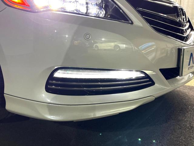 レジェンド ベースグレード　ホンダセンシング　サンルーフ　ブラインドスポット　ベージュ革シート　純正ナビ　マルチビューカメラ　メモリー付きパワーシート　シートベンチレーション　シートヒーター　ＬＥＤヘッド　ハイビームアシスト（24枚目）