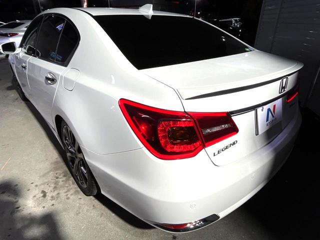 レジェンド ベースグレード　ホンダセンシング　サンルーフ　ブラインドスポット　ベージュ革シート　純正ナビ　マルチビューカメラ　メモリー付きパワーシート　シートベンチレーション　シートヒーター　ＬＥＤヘッド　ハイビームアシスト（29枚目）