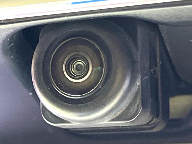 レジェンド ベースグレード　ホンダセンシング　サンルーフ　ブラインドスポット　ベージュ革シート　純正ナビ　マルチビューカメラ　メモリー付きパワーシート　シートベンチレーション　シートヒーター　ＬＥＤヘッド　ハイビームアシスト（32枚目）