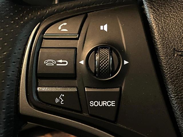レジェンド ベースグレード　ホンダセンシング　サンルーフ　ブラインドスポット　ベージュ革シート　純正ナビ　マルチビューカメラ　メモリー付きパワーシート　シートベンチレーション　シートヒーター　ＬＥＤヘッド　ハイビームアシスト（42枚目）