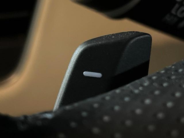 レジェンド ベースグレード　ホンダセンシング　サンルーフ　ブラインドスポット　ベージュ革シート　純正ナビ　マルチビューカメラ　メモリー付きパワーシート　シートベンチレーション　シートヒーター　ＬＥＤヘッド　ハイビームアシスト（43枚目）