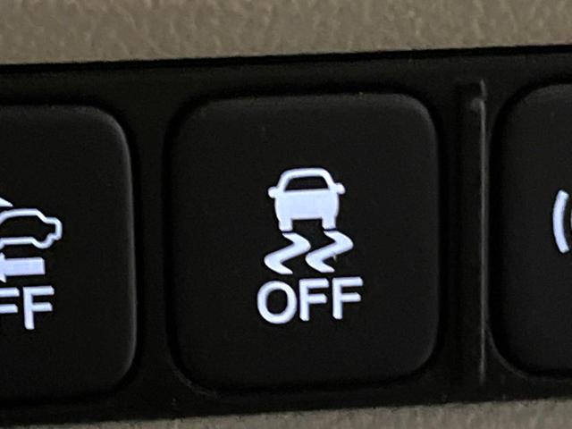 レジェンド ベースグレード　ホンダセンシング　サンルーフ　ブラインドスポット　ベージュ革シート　純正ナビ　マルチビューカメラ　メモリー付きパワーシート　シートベンチレーション　シートヒーター　ＬＥＤヘッド　ハイビームアシスト（51枚目）