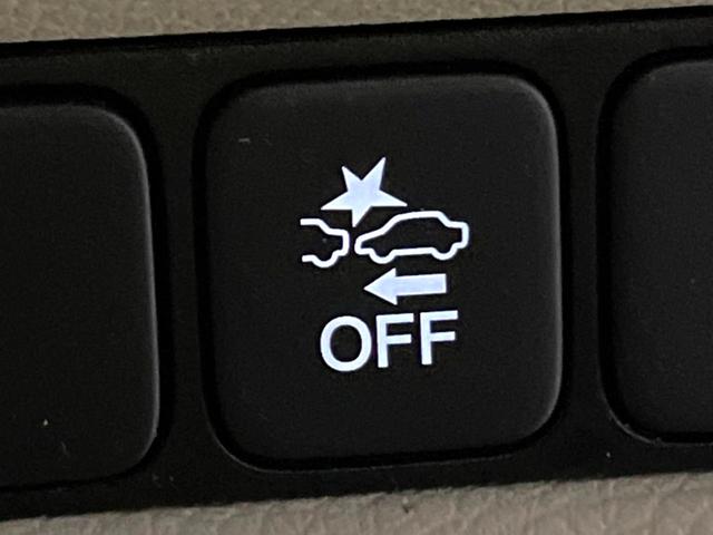レジェンド ベースグレード　ホンダセンシング　サンルーフ　ブラインドスポット　ベージュ革シート　純正ナビ　マルチビューカメラ　メモリー付きパワーシート　シートベンチレーション　シートヒーター　ＬＥＤヘッド　ハイビームアシスト（52枚目）