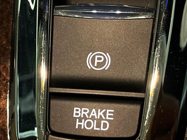 レジェンド ベースグレード　ホンダセンシング　サンルーフ　ブラインドスポット　ベージュ革シート　純正ナビ　マルチビューカメラ　メモリー付きパワーシート　シートベンチレーション　シートヒーター　ＬＥＤヘッド　ハイビームアシスト（77枚目）