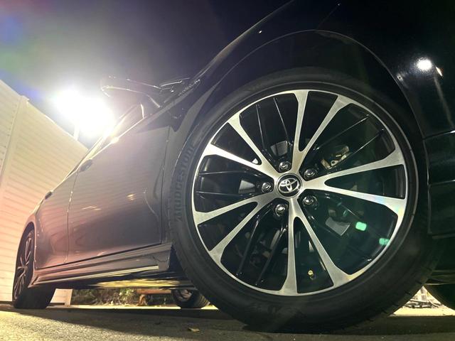 カムリ ＷＳ　ＴＲＤエアロ　純正ＯＰ１８インチアルミ　セーフティセンス　インテリジェントクリアランスソナー　純正８インチディスプレイオーディオ　バックカメラ　ハーフレザー　パワーシート　革巻きステアリング　禁煙車（14枚目）