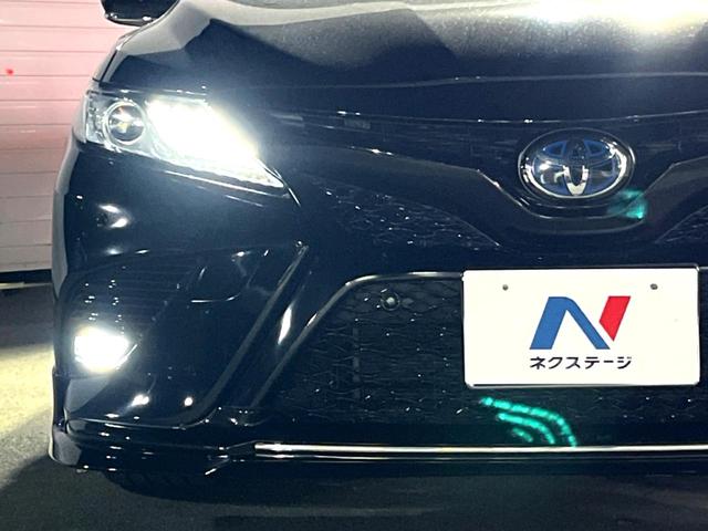 カムリ ＷＳ　ＴＲＤエアロ　純正ＯＰ１８インチアルミ　セーフティセンス　インテリジェントクリアランスソナー　純正８インチディスプレイオーディオ　バックカメラ　ハーフレザー　パワーシート　革巻きステアリング　禁煙車（27枚目）