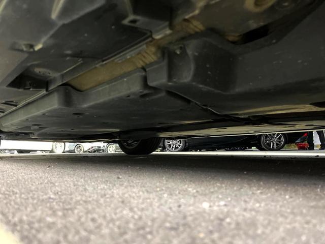 カムリ ＷＳ　ＴＲＤエアロ　純正ＯＰ１８インチアルミ　セーフティセンス　インテリジェントクリアランスソナー　純正８インチディスプレイオーディオ　バックカメラ　ハーフレザー　パワーシート　革巻きステアリング　禁煙車（31枚目）