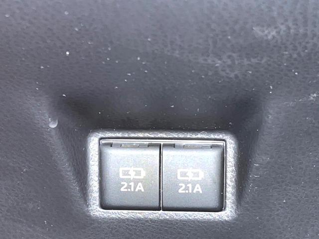 カムリ ＷＳ　ＴＲＤエアロ　純正ＯＰ１８インチアルミ　セーフティセンス　インテリジェントクリアランスソナー　純正８インチディスプレイオーディオ　バックカメラ　ハーフレザー　パワーシート　革巻きステアリング　禁煙車（44枚目）