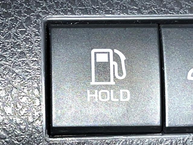 カムリ ＷＳ　ＴＲＤエアロ　純正ＯＰ１８インチアルミ　セーフティセンス　インテリジェントクリアランスソナー　純正８インチディスプレイオーディオ　バックカメラ　ハーフレザー　パワーシート　革巻きステアリング　禁煙車（49枚目）