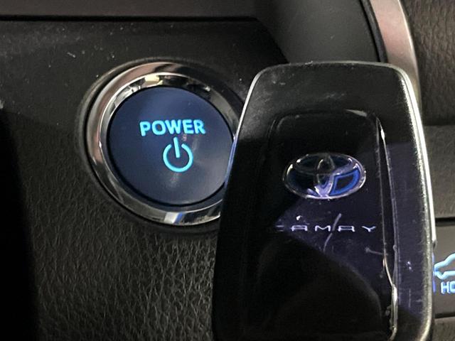 カムリ ＷＳ　ＴＲＤエアロ　純正ＯＰ１８インチアルミ　セーフティセンス　インテリジェントクリアランスソナー　純正８インチディスプレイオーディオ　バックカメラ　ハーフレザー　パワーシート　革巻きステアリング　禁煙車（50枚目）