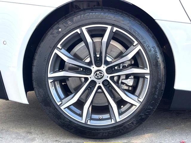 スープラ ＳＺ－Ｒ　ＪＢＬ　プリクラッシュ　レーダークルーズ　ブラインドスポット　６灯式ＬＥＤヘッド　ブラックアルカンターラコンビシート　パワーシート　シートヒーター　純正ナビ　バックカメラ　純正１８インチＡＷ　禁煙車（24枚目）