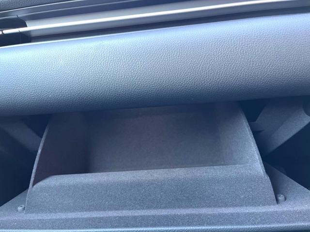 スープラ ＳＺ－Ｒ　ＪＢＬ　プリクラッシュ　レーダークルーズ　ブラインドスポット　６灯式ＬＥＤヘッド　ブラックアルカンターラコンビシート　パワーシート　シートヒーター　純正ナビ　バックカメラ　純正１８インチＡＷ　禁煙車（60枚目）