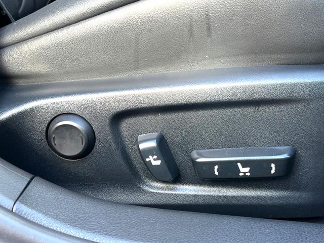 IS IS350 Fスポーツ 中期 TRDエアロ フルLEDヘッド ブラインドスポット クリアランスソナー 純正10.3インチナビ バックカメラ ブラインドスポット セーフティシステムプラス ハーフレザー パワーシート 禁煙車(8枚目)